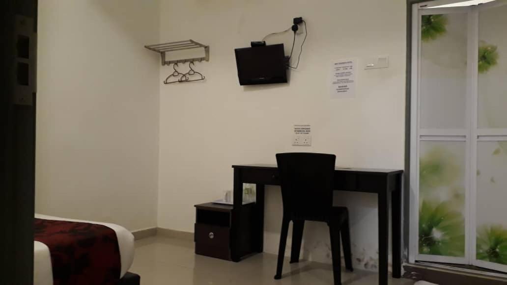 Max Ferringhi Hotel Batu Ferringhi Zewnętrze zdjęcie